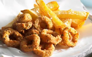 Calamari with fries