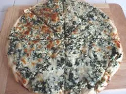 Spinach and Cottage Cheese Pizza