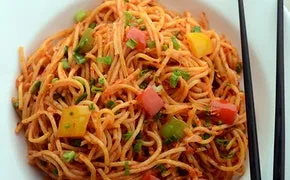 167. Veg Chili Garlic Noodles