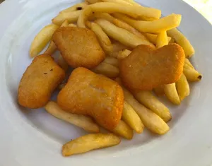 Chicken Nuggets and Chips